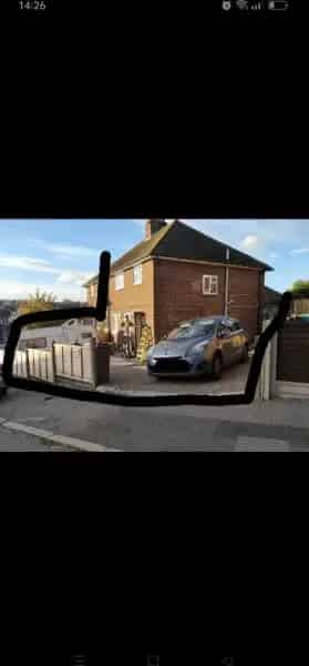 4 Bedroom House with Garden and Parking