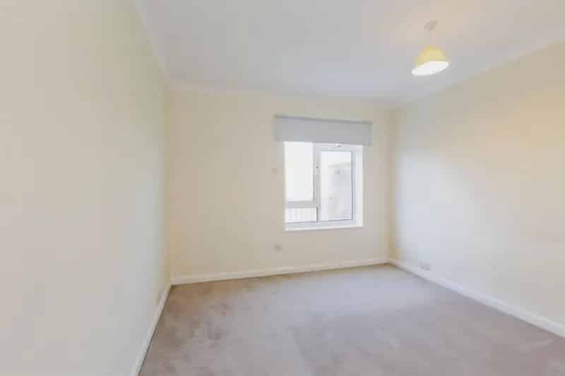 Two Double Bedroom Flat in Chatham Park Bath Zero Deposit Available