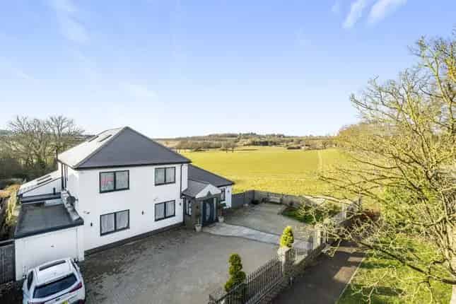 6 Bedroom Detached House Edgware HA8