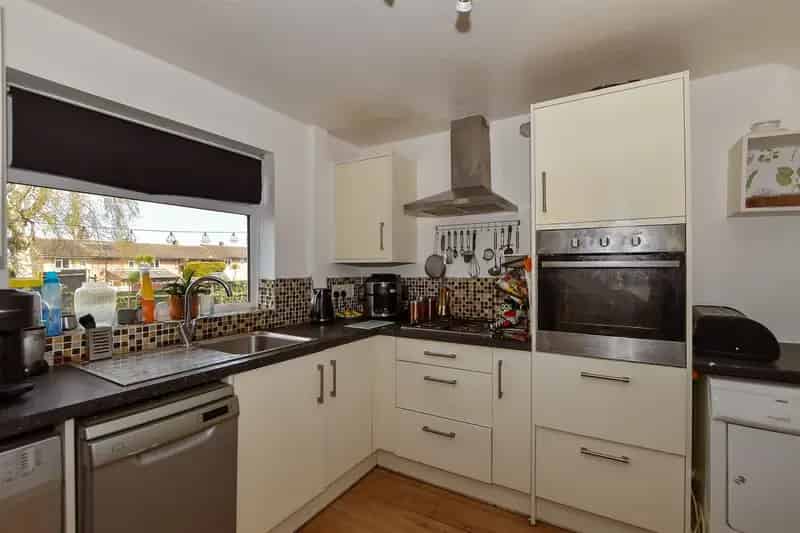 3 Bedroom Semi-Detached House for Sale Near Leisure Facilities
