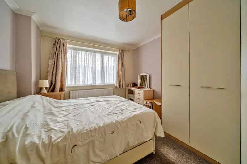 2 Bed House for Sale in Basingstoke The Burg