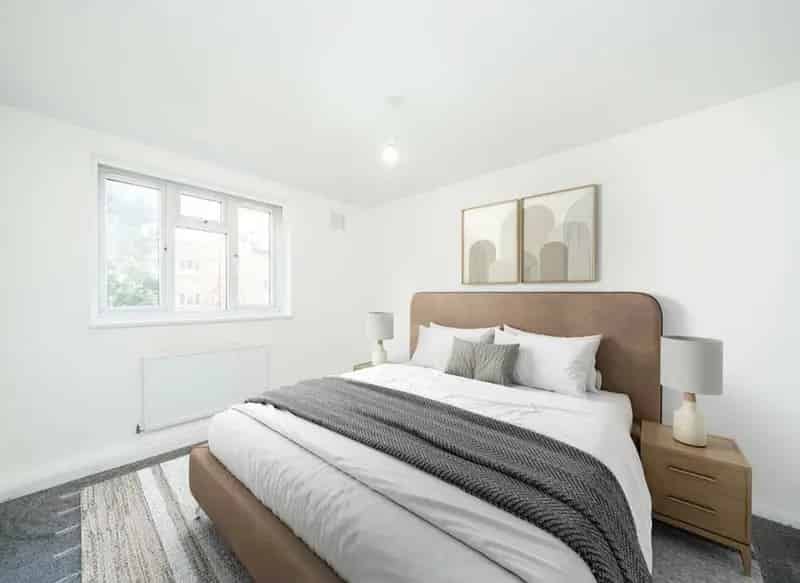 Three Bedroom Flat in Putney - Renovated with Balcony and Long Lease