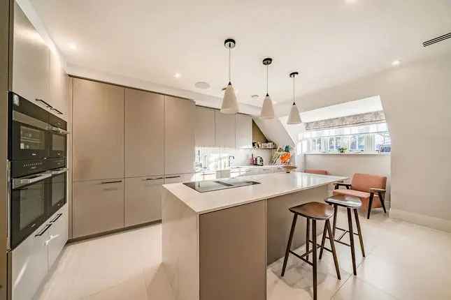 Luxury 3-Bedroom Apartment for Sale in London NW7