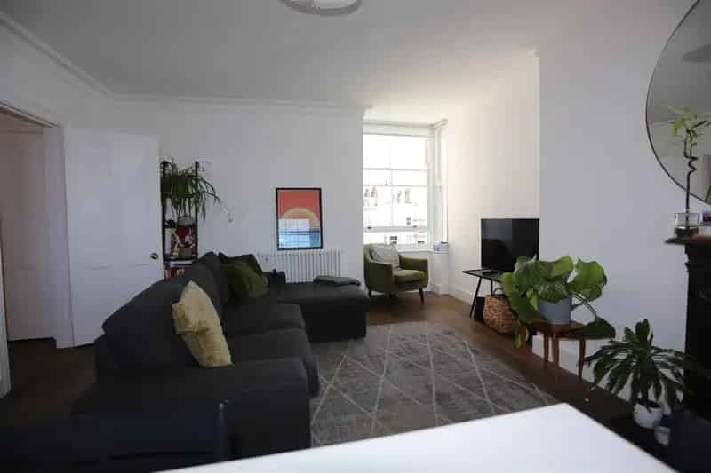 2 Bedroom Flat Kemptown 6 Month Let Furnished