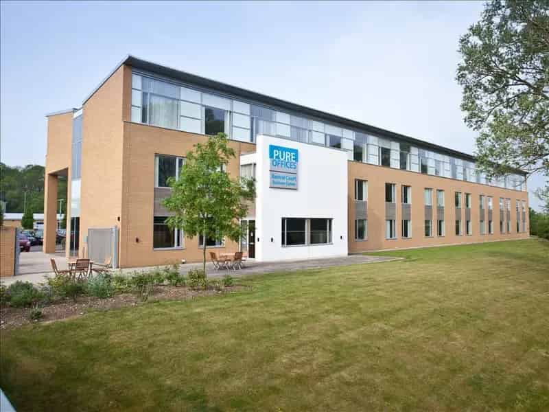 Modern Offices for Rent - Flexible Contracts and Amenities