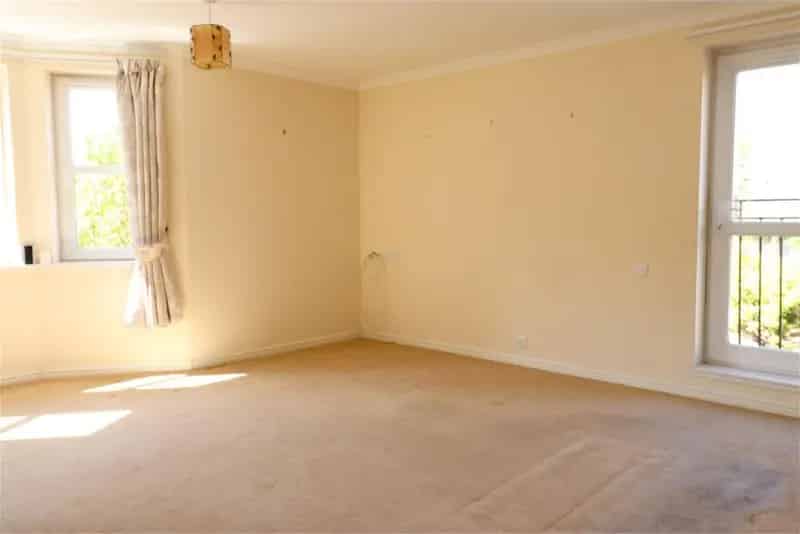 2 Bed Flat First Floor 1 Reception Room Dumfries