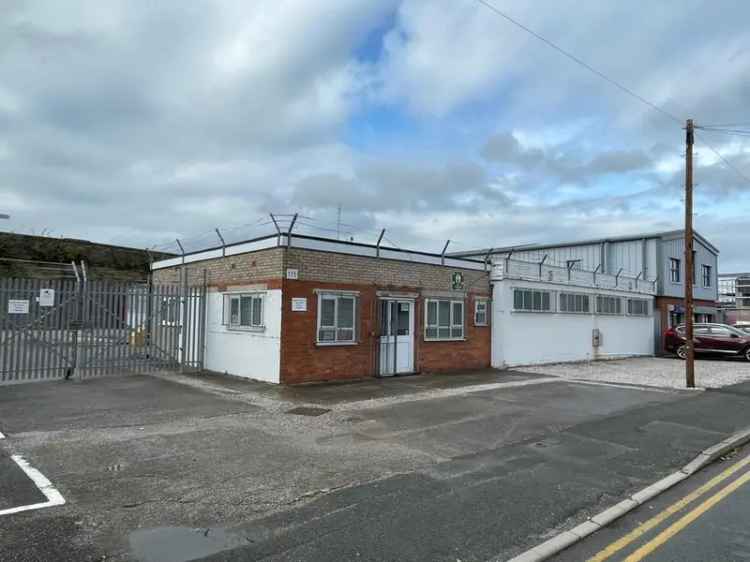 Commercial Unit For Rent Open Plan Workspace Private Office Parking