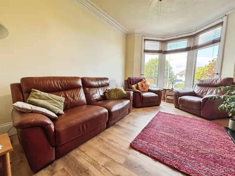 3 Bedroom Terraced House for Sale Family Home Extended Kitchen