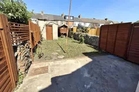 3 rooms flat of 107 m² in Cardiff