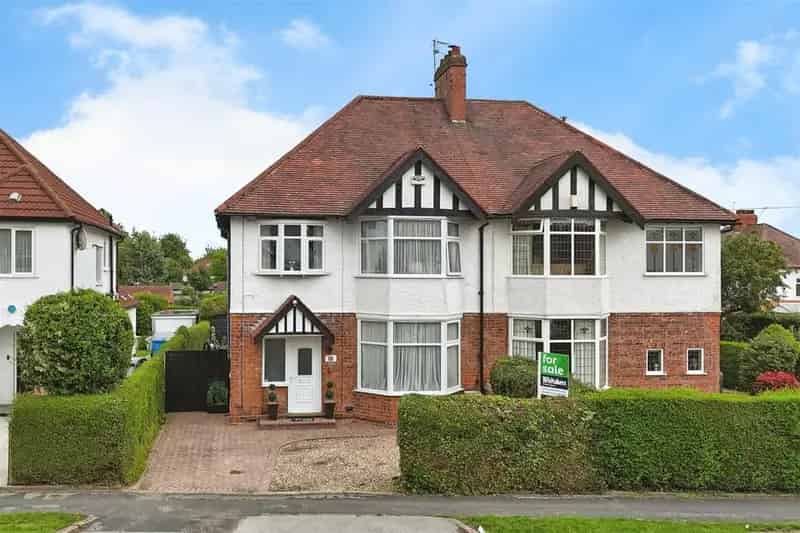 5 Bedroom Semi Detached House For Sale