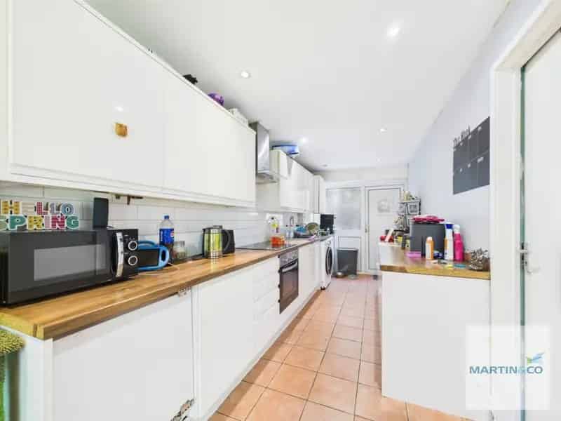 2 Bedroom House To Rent