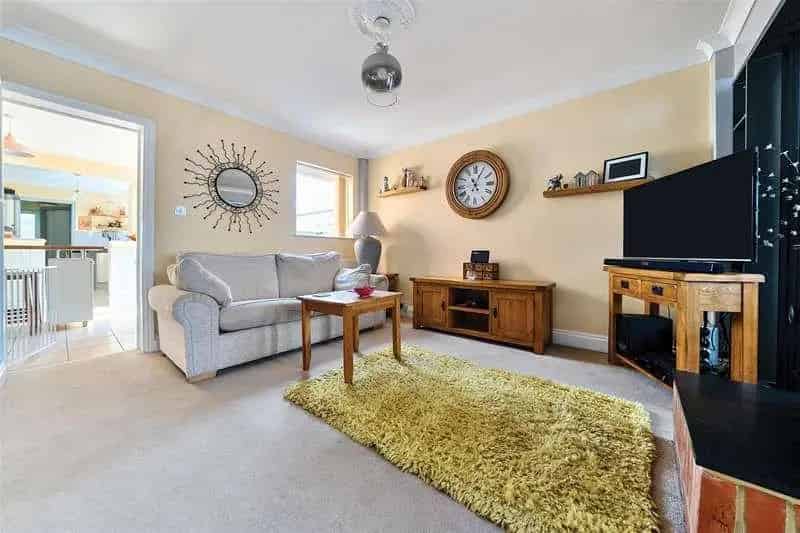 3 Bed Detached House for Sale