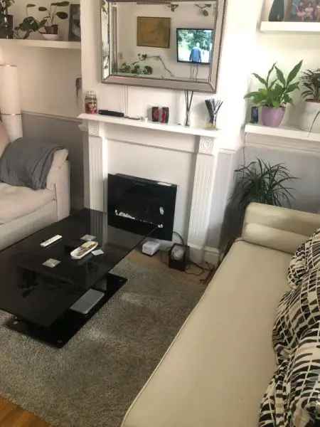 House For Rent in Bath, England