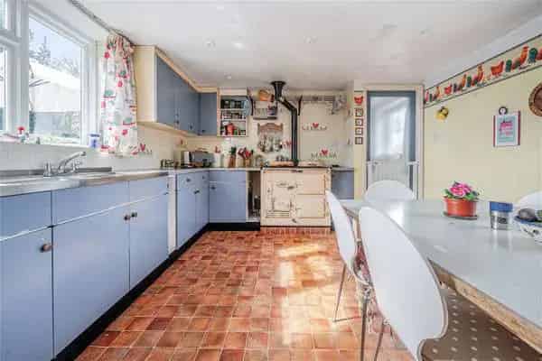 Merton Farmhouse: 5-Bed Period House with Outbuildings and 2.36 Acres