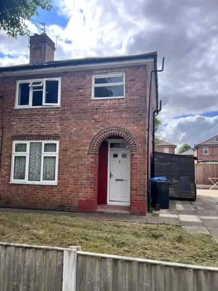 1 Bedroom Flat Near Warrington - Modern and Convenient
