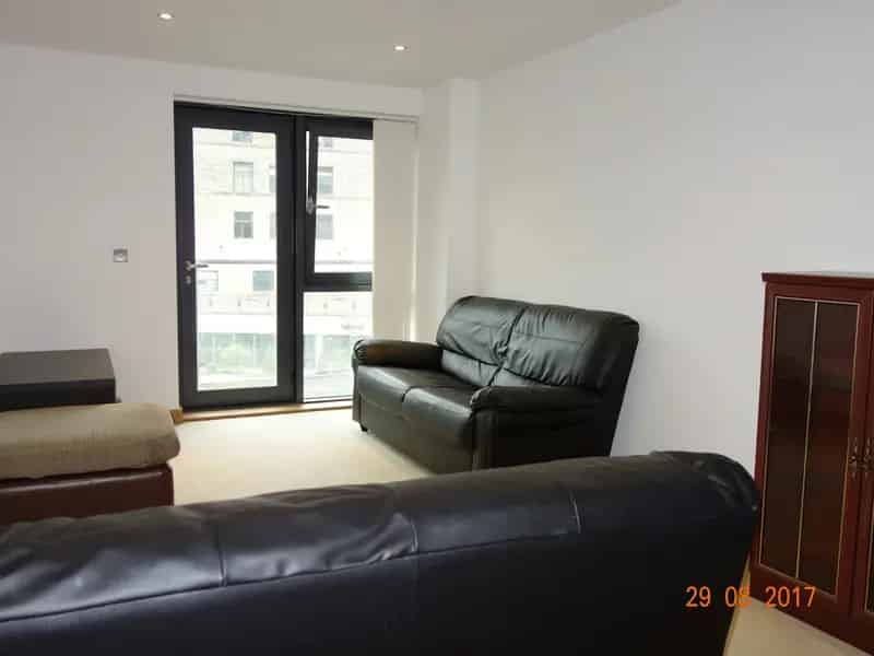 2 Double Bed Furnished Apartment Victoria Mills Shipley