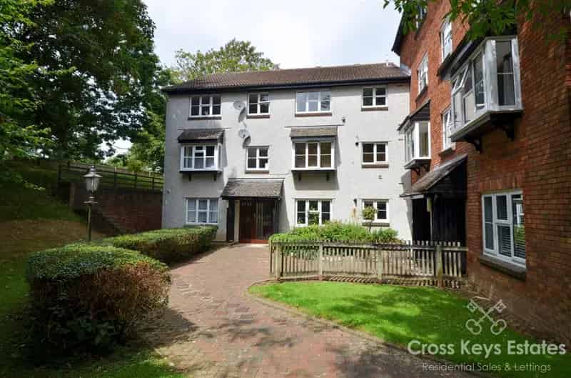 2 Bedroom Apartment Plymouth Stoke