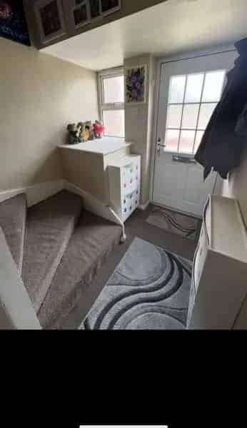 2 Bedroom House with Garden in Quiet Cul-de-sac