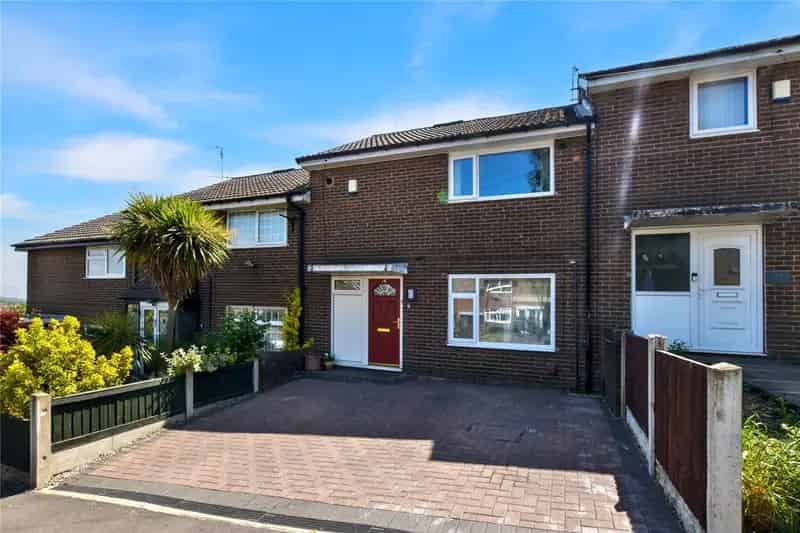 Mid Terrace Home with South-Facing Garden and Off-Street Parking