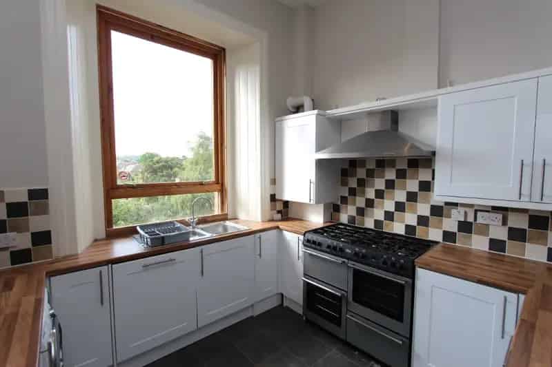 4 Bedroom Flat to Rent in Polwarth Edinburgh