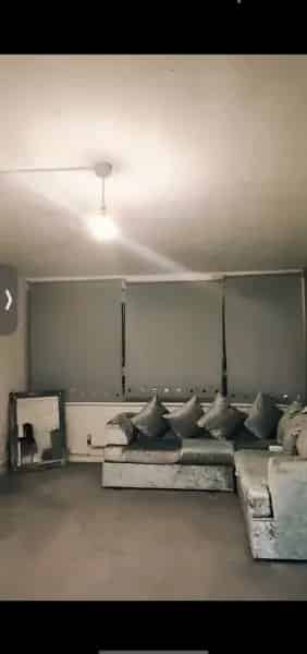 Spacious 1-Bedroom Flat Near Walton-on-Thames Station