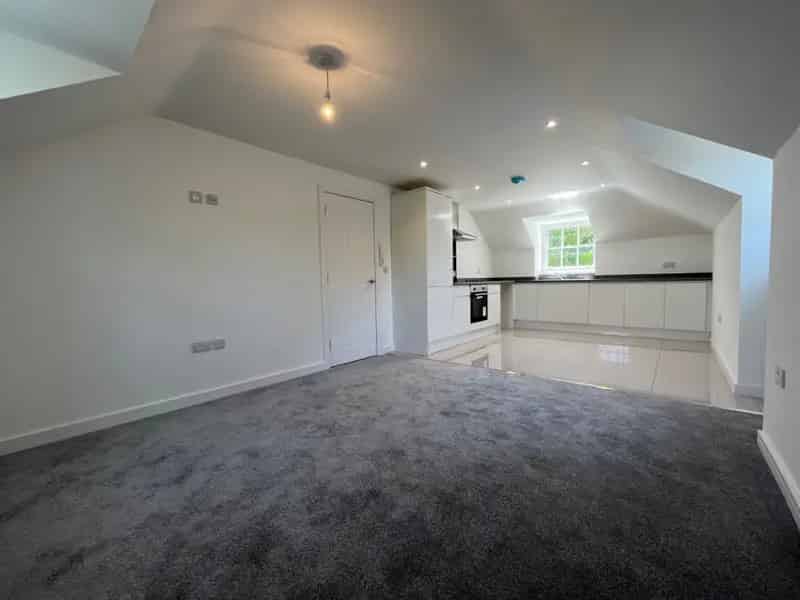 Modern Malvern Apartment Stunning Views Two Bedrooms