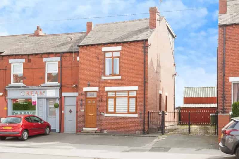 3 Bedroom End Terrace House Wakefield West Yorkshire