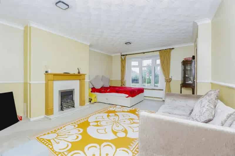3 Bed House in Eyres Monsell Leicester