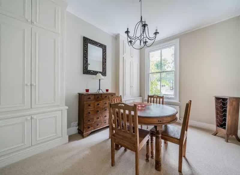 Spacious 3-Bed Maisonette Maida Vale - Victorian Features