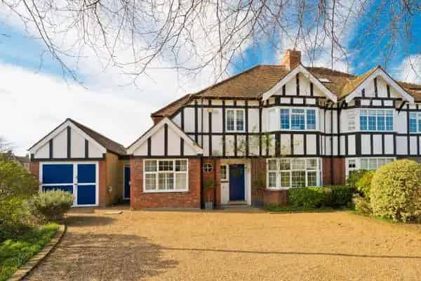 Family Home in Desirable Location