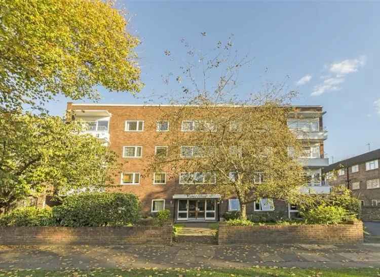 Flat For Sale in Kew Road, London, England