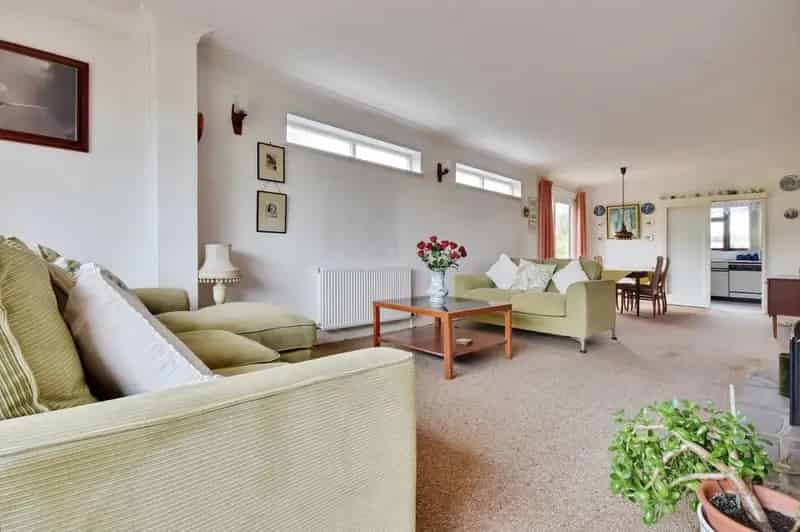 4 Bedroom Detached House Winchelsea Beach