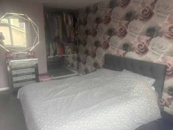 3 Bed House in Harlow with Storage and Dining Area
