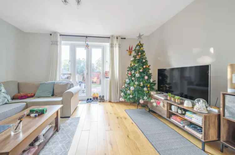 2 bedroom semi-detached house for sale