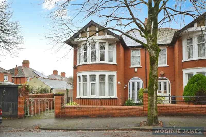 3 Bedroom Semi Detached House For Sale