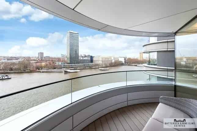 Luxury 2-Bed Apartment The Corniche River Views