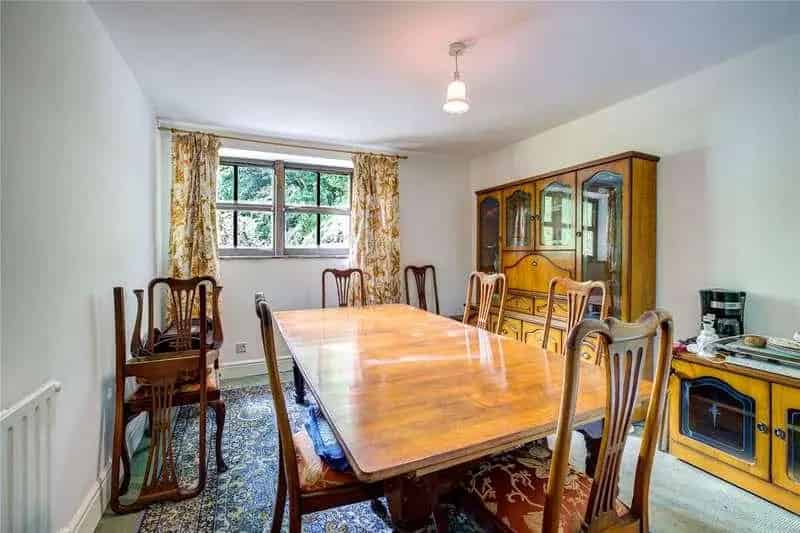 5 Bed Detached House with Outbuildings and 4.96 Acres