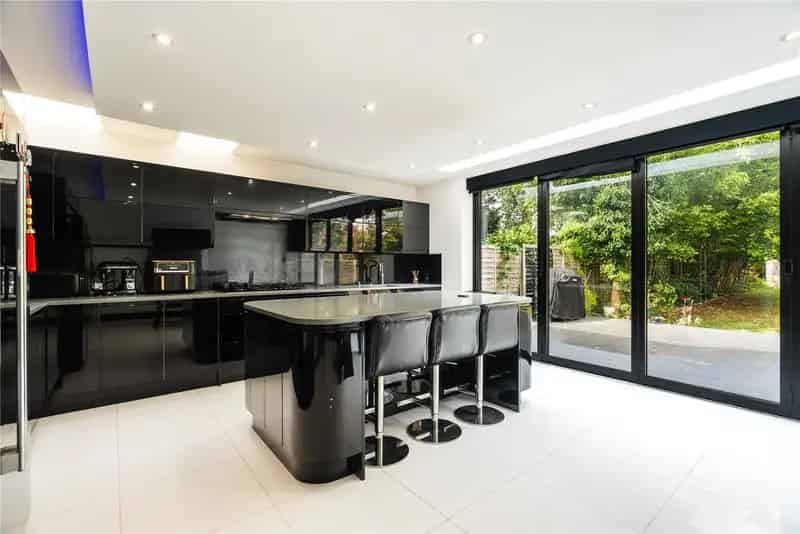 7 Bedroom Detached House for Sale Richings Park Iver