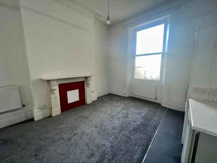 Hove Studio Flat Near Seafront Central Location