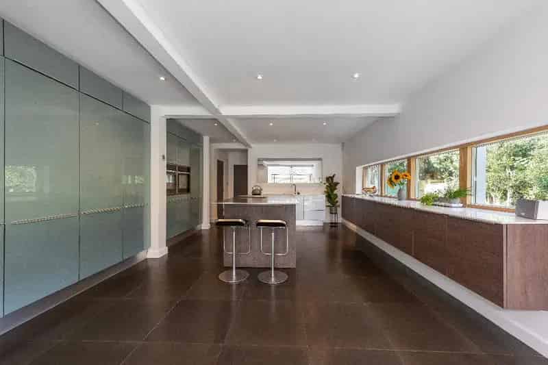 4 Bed Detached House for Sale