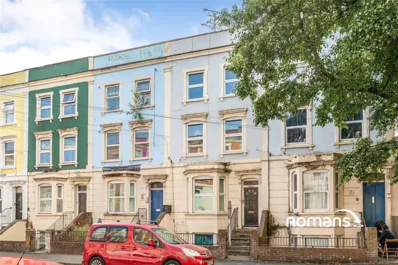 2 Bedroom Flat to Rent Modern Open Plan City Centre