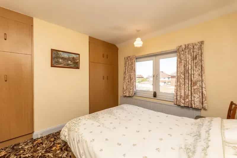 3 Bed Semi-Detached House For Sale
