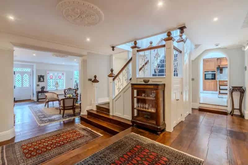 8 Bedroom Thatched House with Cottage Norwich