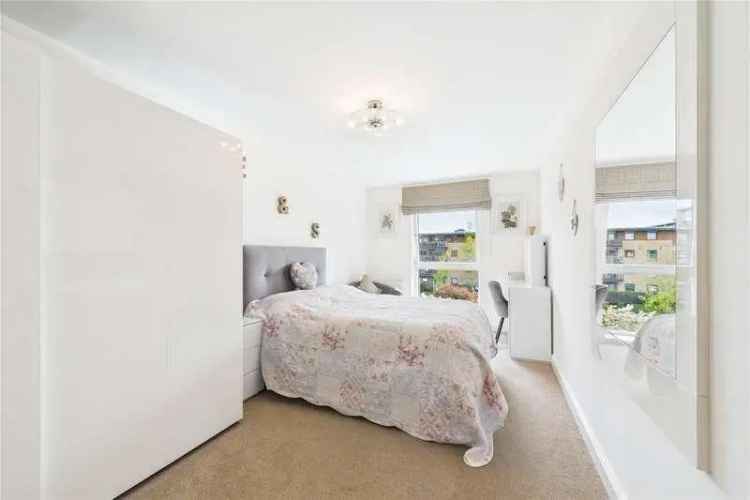 2 Bed Flat for Sale Three Bridges