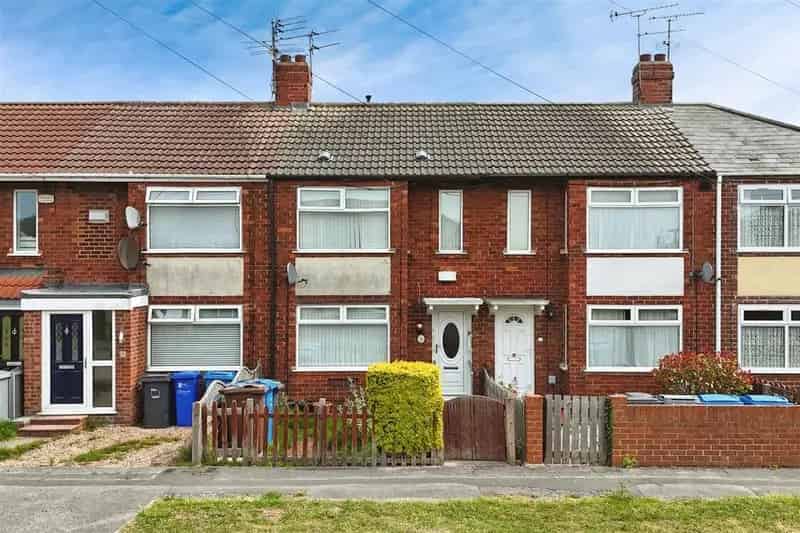 2 Bedroom Terraced House For Sale