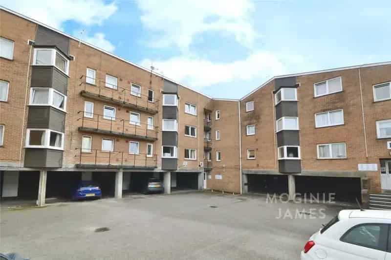 1 Bedroom Apartment for Sale