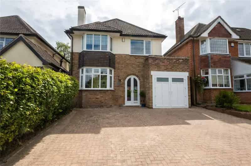 3 Bedroom Detached House For Sale