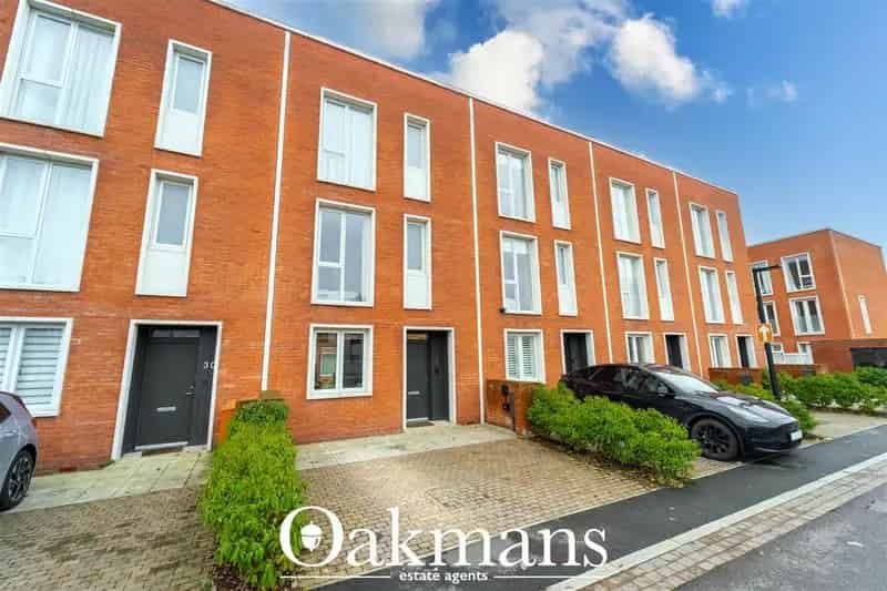4 Bedroom Modern Family Home For Sale