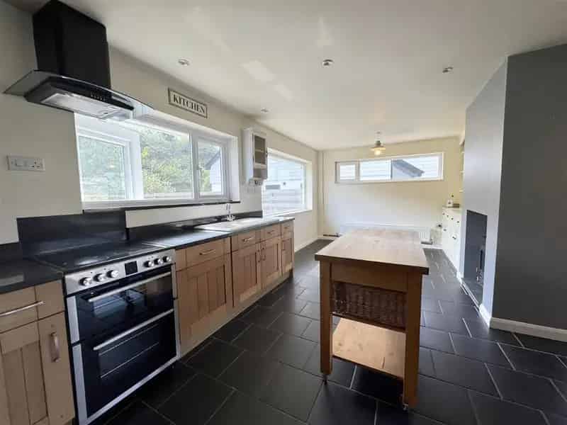 4 Bed Property for Sale