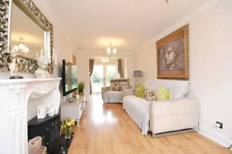 4-Bedroom Detached House Hutton Alpha Road